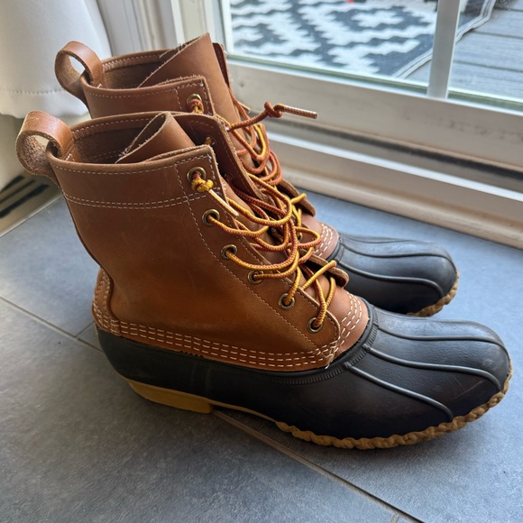 LL Bean women’s duck boots, size 9. Brown. Not lined. - Picture 4 of 4